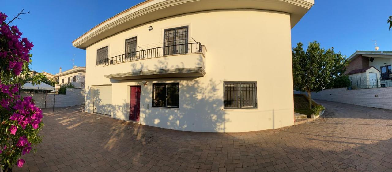 Alloggio Turistico Villa Camelia Lavinio Anzio Exterior foto